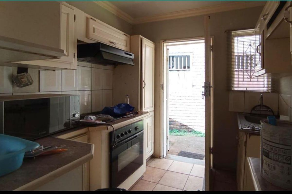 3 Bedroom House for Sale in Mabopane - Photo 5