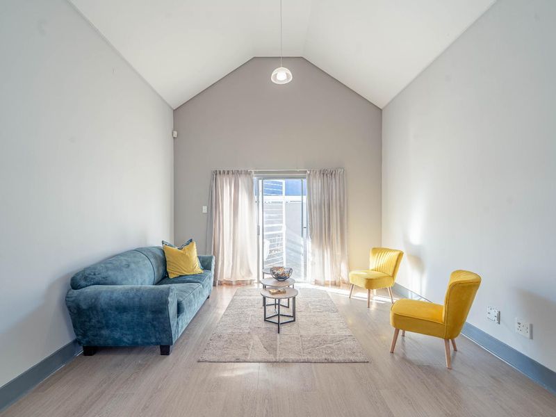 Rare Find! Spacious Single-Level Townhouse in Secure, Pet-Friendly Complex - Photo 2