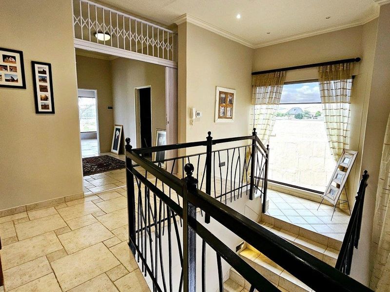 4 Bedroom House For Sale in Ludwigsdorf - Photo 10