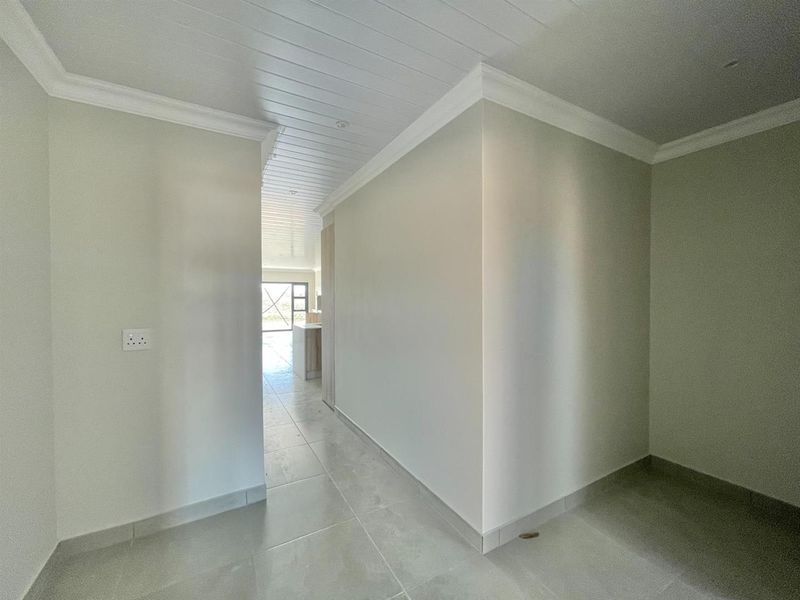 Brand New Modern Low-Maintenance Facebrick 3 Bedroom Duet Home For Sale in Island View, Mossel Bay - Photo 4