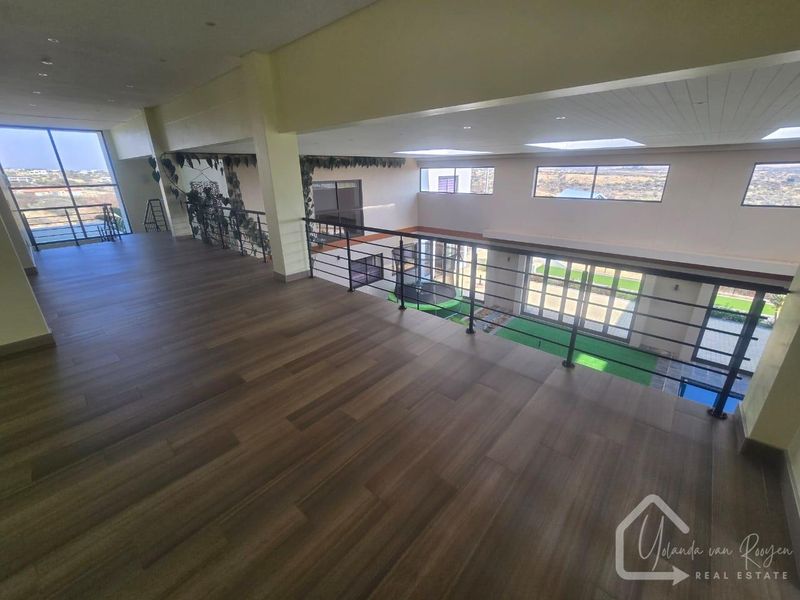 !!️UNMATCHED ELEGANCE UNDER ONE ROOF!!️ - Photo 5