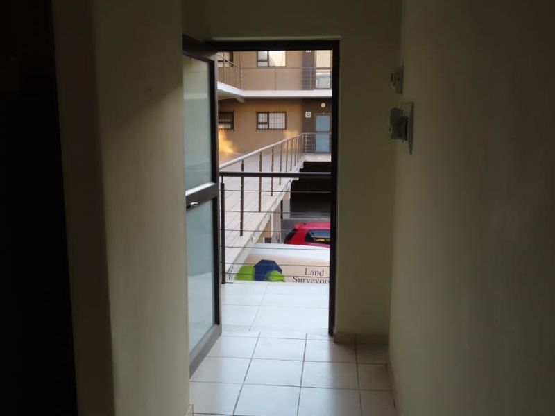 Apartment with balcony in walking distance to city centre - Photo 8