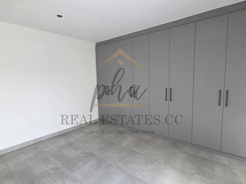 Modern Two-Bedroom Units for Sale – Desert Ridge, Kramersdorf - Photo 10