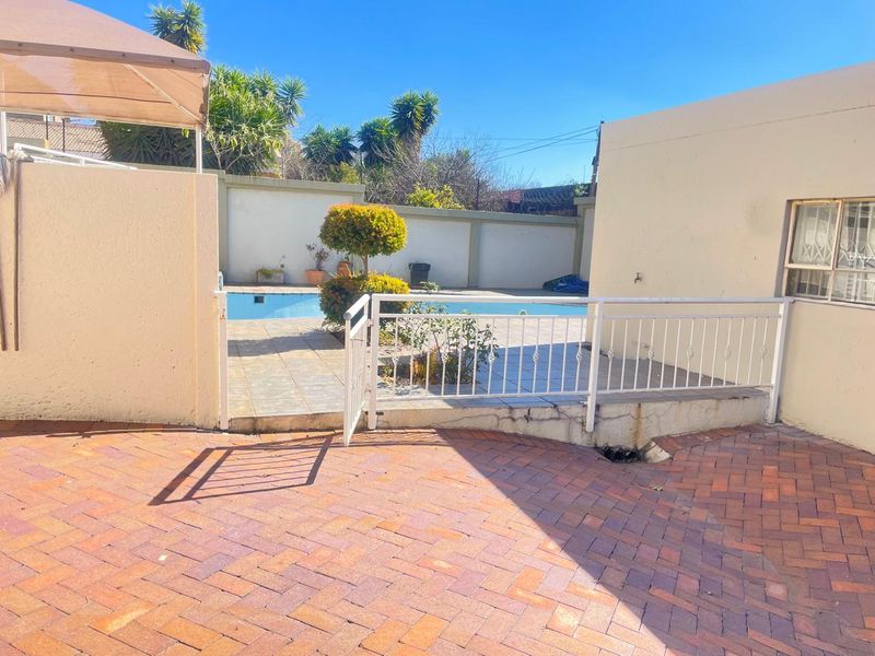 PERFECT HOME FOR A PERFECT FAMILY!!!! - Photo 9