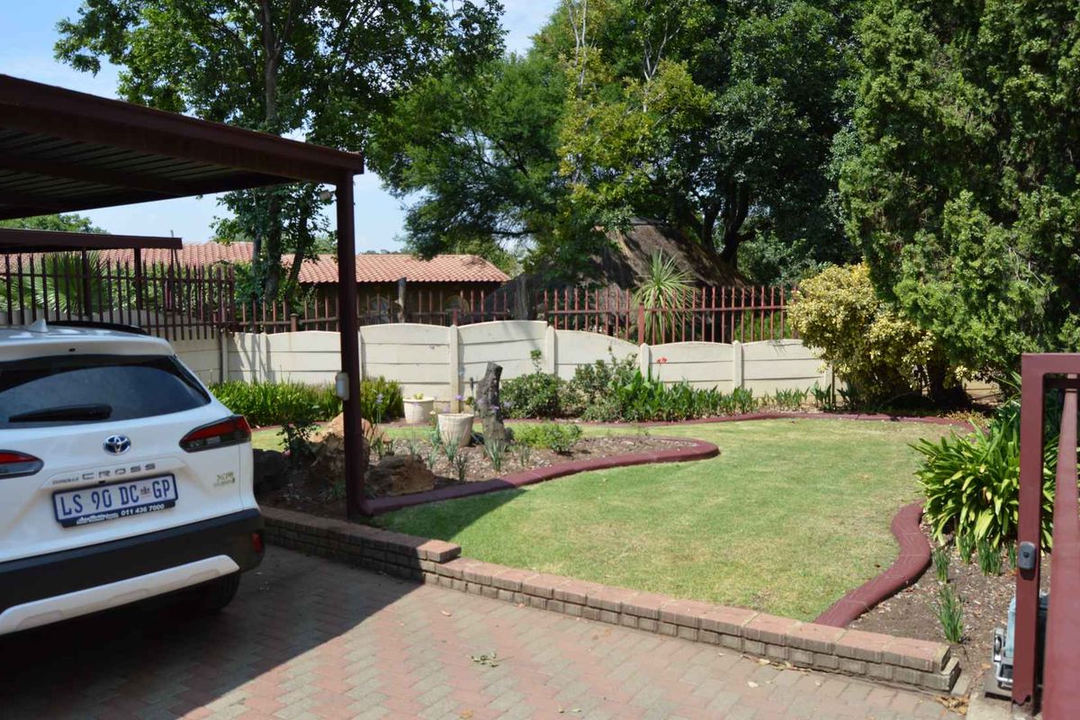 Beautiful family home in Brackenhurst - Photo 4