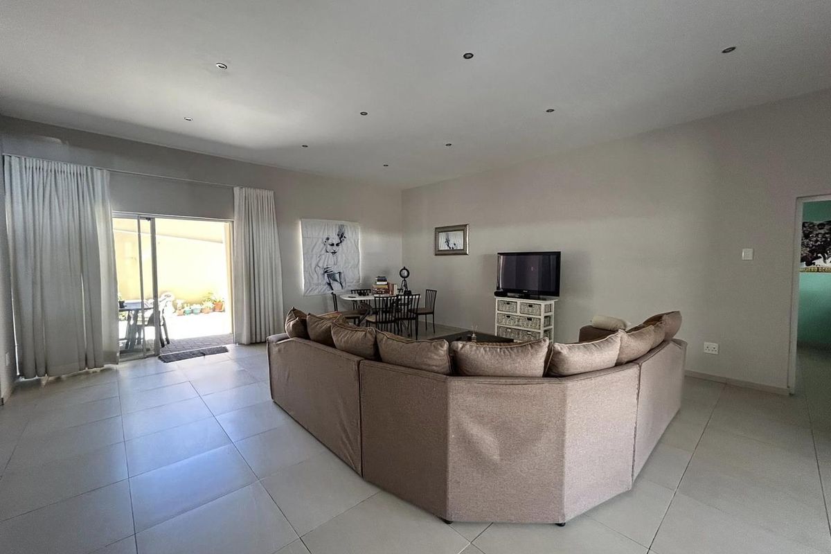 Welcome to a beautifully designed family home in the heart of Elisenheim Estate - Photo 4