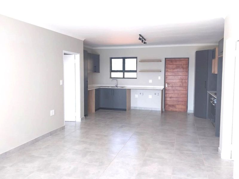 UPPER FLOOR 2 BEDROOM UNIT WITH BALCONY NOW AVAILABLE TO RENT IN OLYMPUS - Photo 2