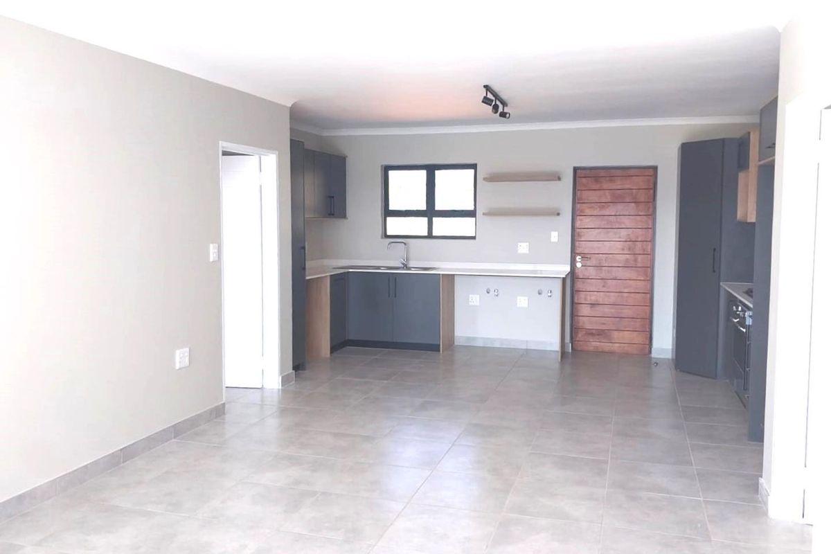 UPPER FLOOR 2 BEDROOM UNIT WITH BALCONY NOW AVAILABLE TO RENT IN OLYMPUS - Photo 2
