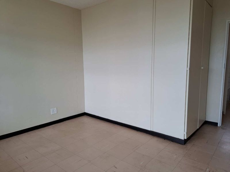 Spacious Apartment In Gezina - Photo 10