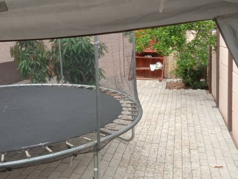 HOUSE FOR SALE - Photo 10