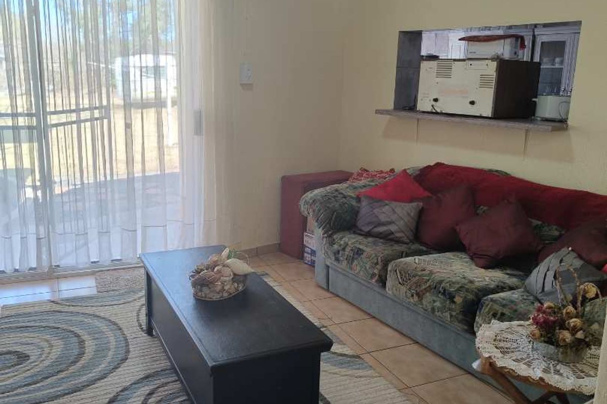 6 Bedroom Property for Sale in Volksrust - Photo 4