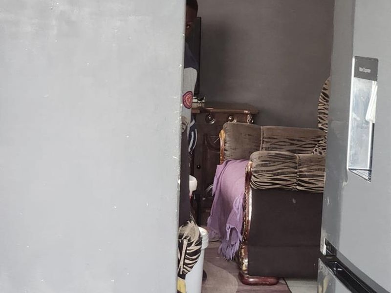 Two-Bedroom Home for Sale in Luzuko Phillipi - Photo 4