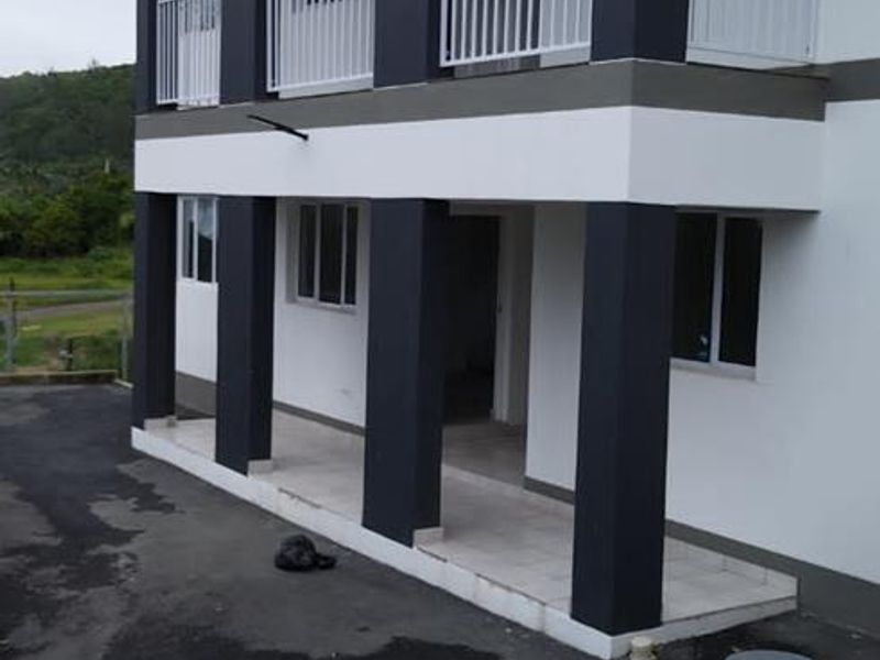 2 Bedroom Cozy Apartment for Sale - Photo 2