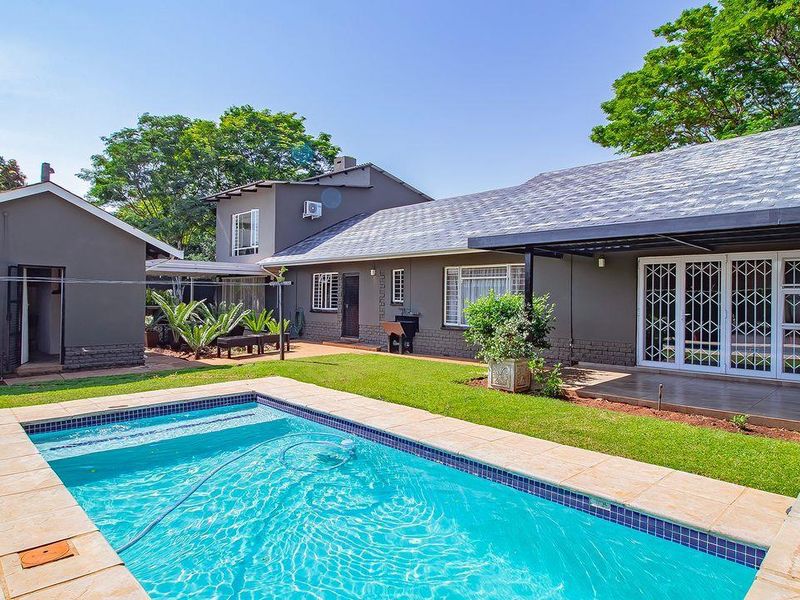 Four Bedroom family home in Annlin - Photo 1