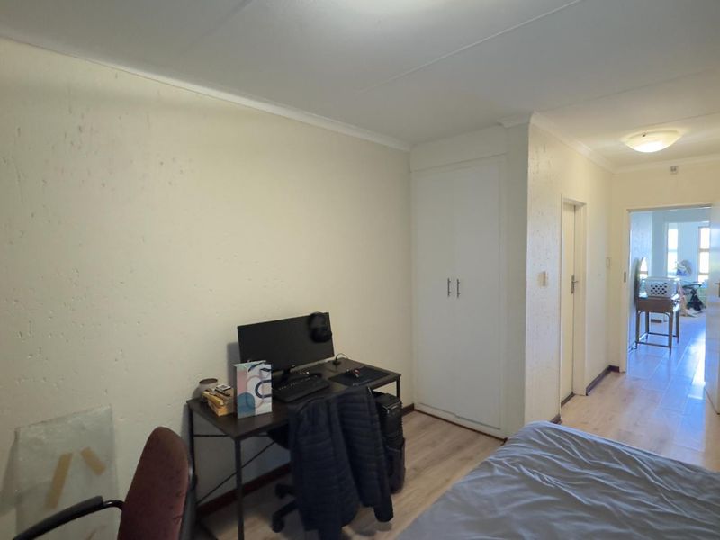 Elegant 3-Bedroom Townhouse in Kilberry, Eastwood - Photo 8