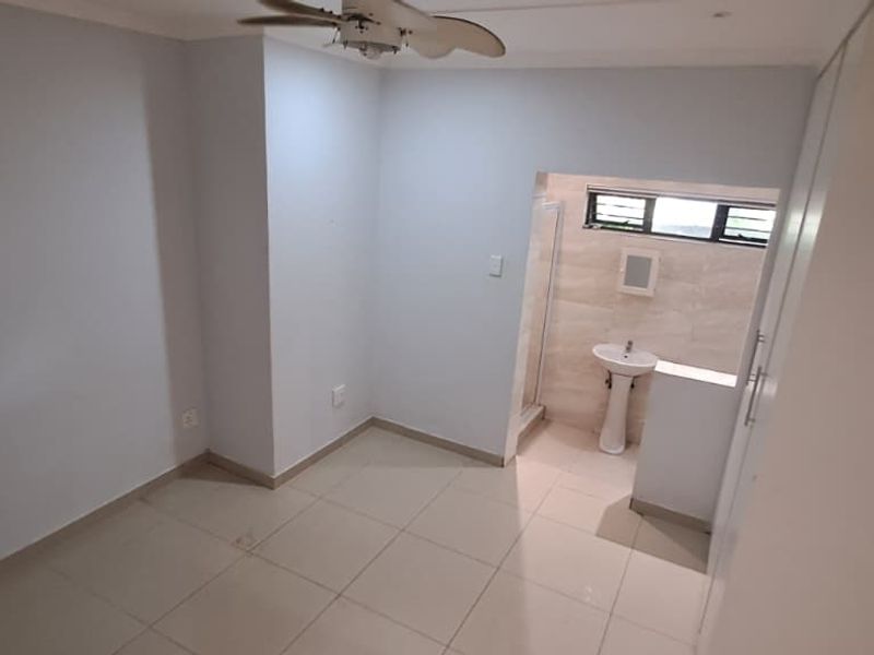 Step into this neat 2-bedroom granny flat, perfectly suited for comfortable everyday living. - Photo 6