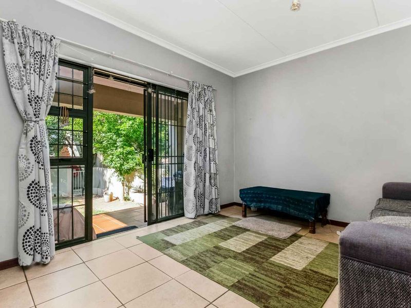 2 BEDROOM, 2 BATHROOM GROUND FLOOR APARTMENT FOR SALE IN PAULSHOF - Photo 4