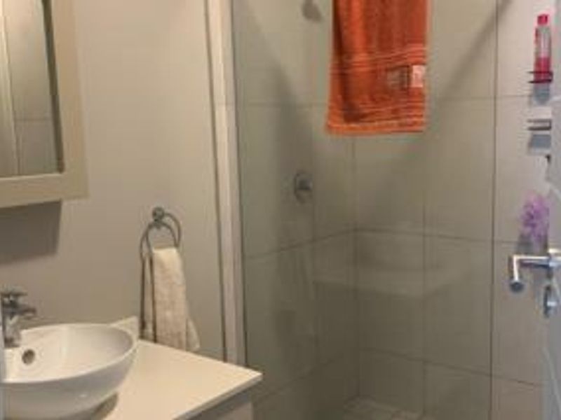 2 Bedroom Apartment in Carlswald - 50 on Lever - Photo 10