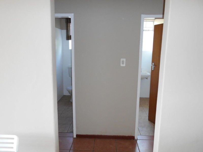 2 Bedroom apartment to rent - Photo 10