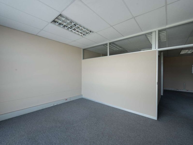 Office for sale in Ideal Location - Photo 6
