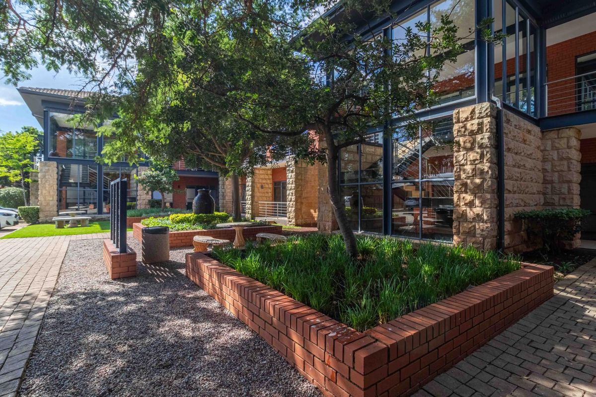 Commercial Property for Sale in Little Falls - Roodepoort. - Photo 4