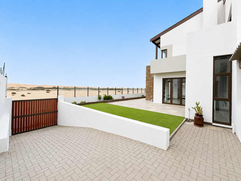 Exceptional Dune-Facing Luxury Estate in Prime Location - Photo 6