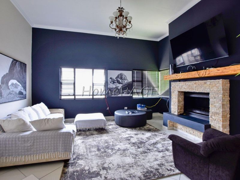 Ext 15, Swakopmund:  Spacious, upmarket, 4 Bedr Double Storey - Photo 7