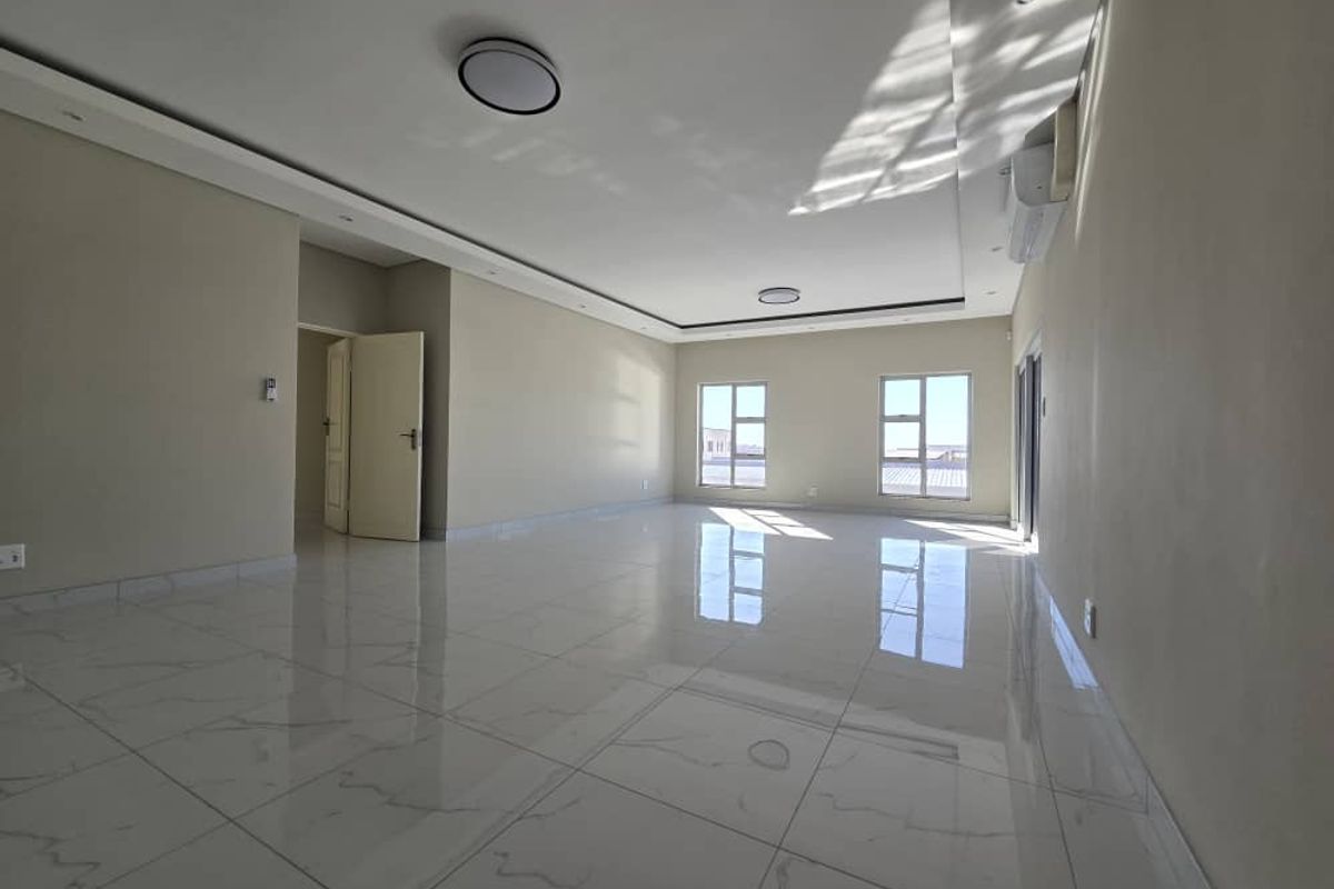 Luxury House for sale in Academia Ext 1 - Photo 3