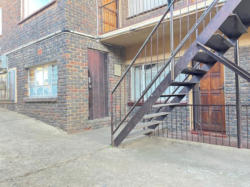 INVESTMENT PROPERTY!! - Photo 8