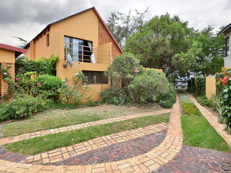 Charming 3-Bedroom Home in Secure Carlswald North Estate - Photo 10