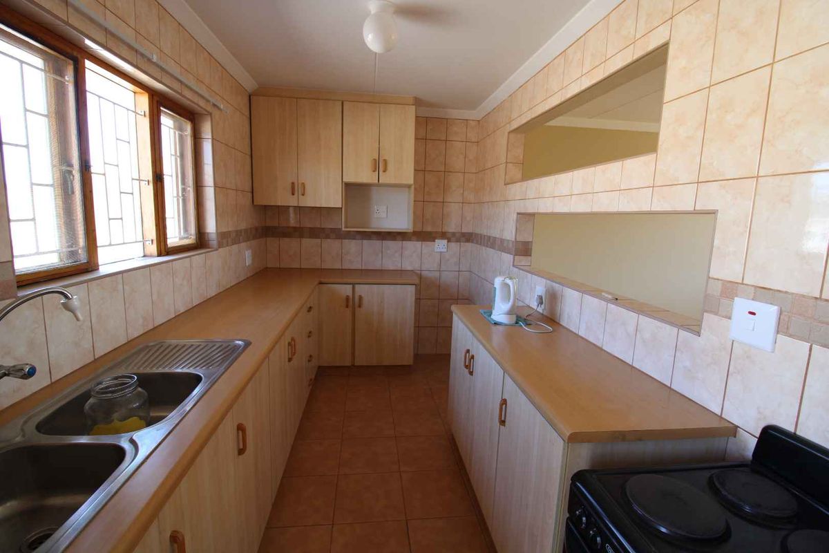 Well maintained Apartment Complex in CBD - Photo 2