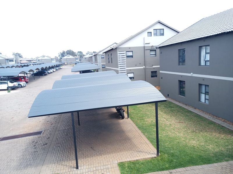 3 Bedroom Townhouse FOR SALE in Norton's Home Estates, Benoni - Photo 2