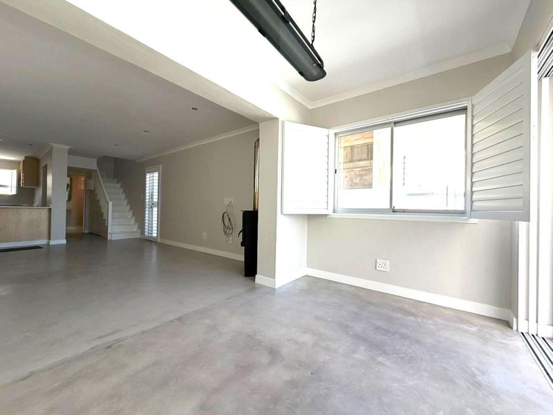 3 Bedroom Townhouse Camps Bay - Photo 5