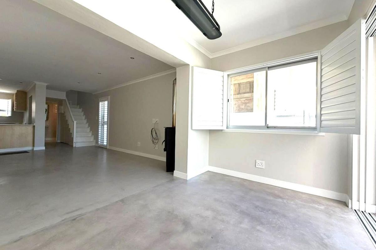 3 Bedroom Townhouse Camps Bay - Photo 5