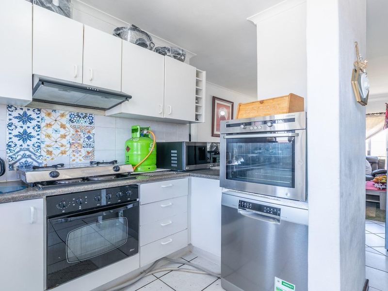2 bed 1 bath in ST JAMES - Photo 6