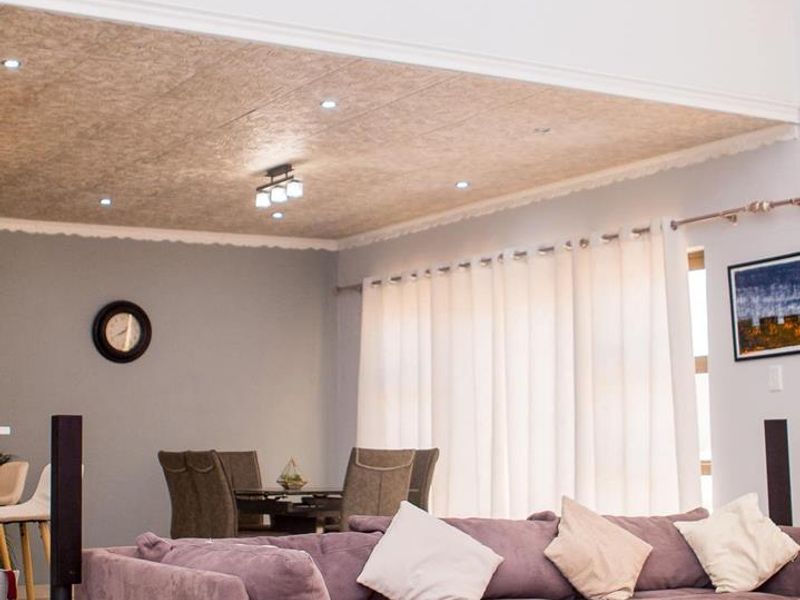 Omeya 4-Bedroom House FOR Sale! - Photo 6