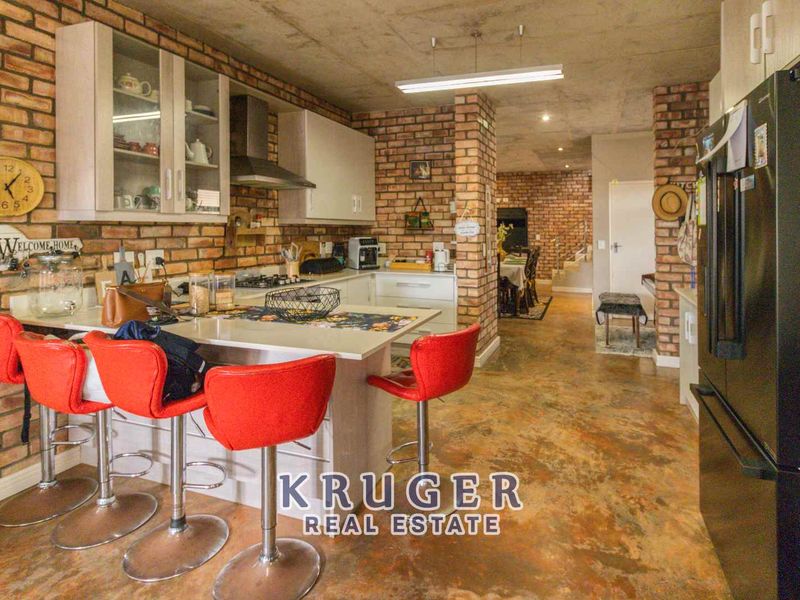 🌟 Modern Dual-Home Investment Gem - Photo 5