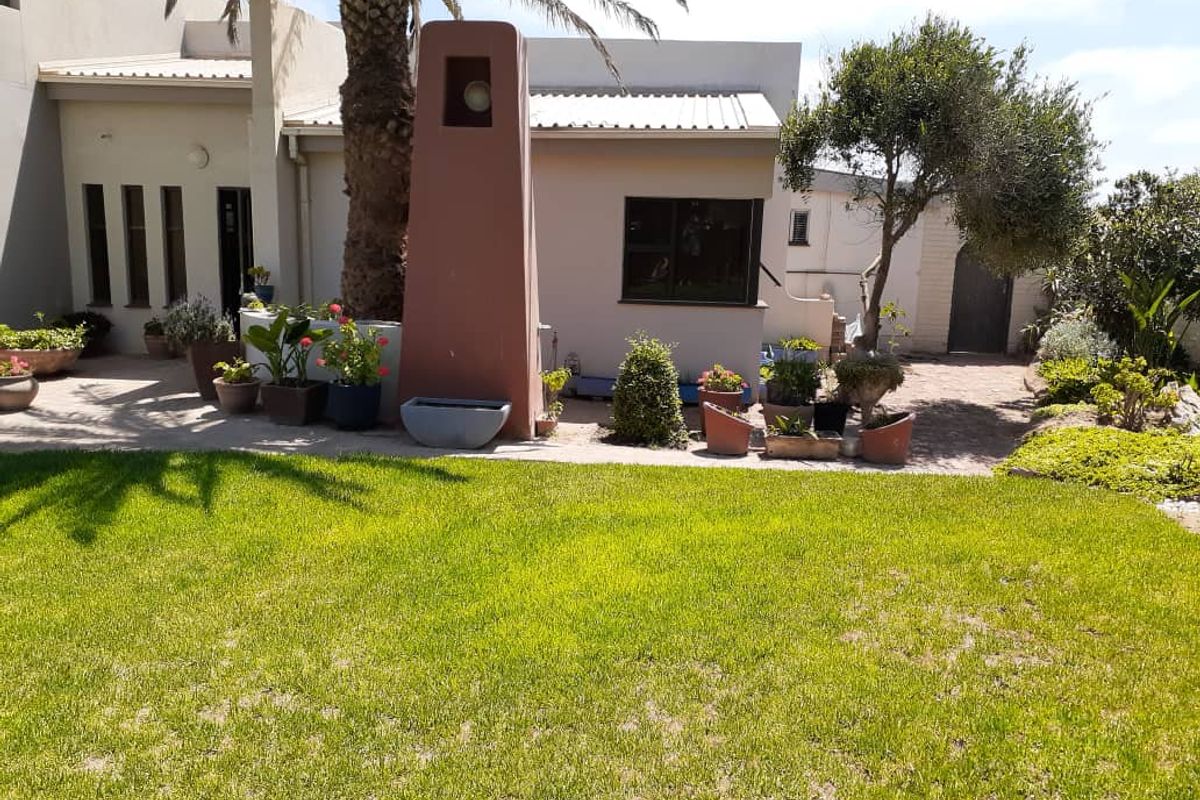 OWN YOUR VIEW – SEAFRONT HOUSE FOR SALE IN HENTIES - Photo 4