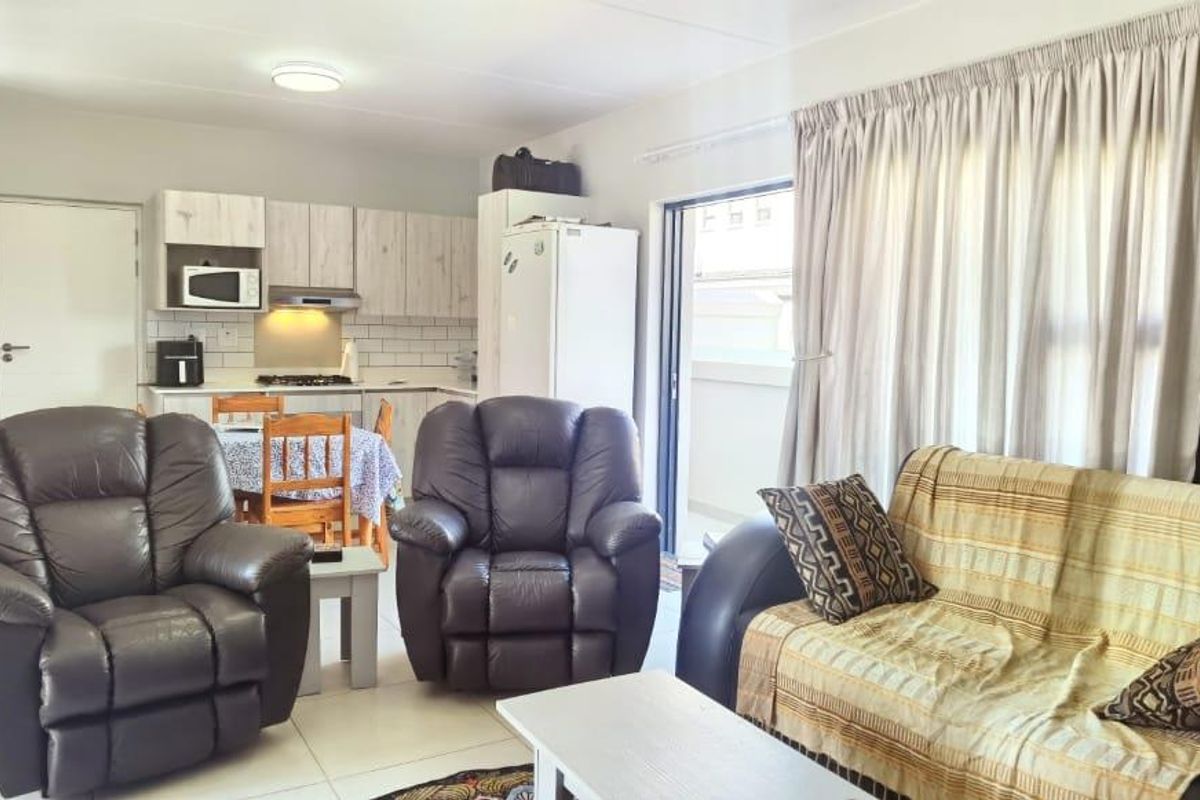 HARTLAND VILLAS - **Long-Term Rental Available from July 1st** - Photo 5