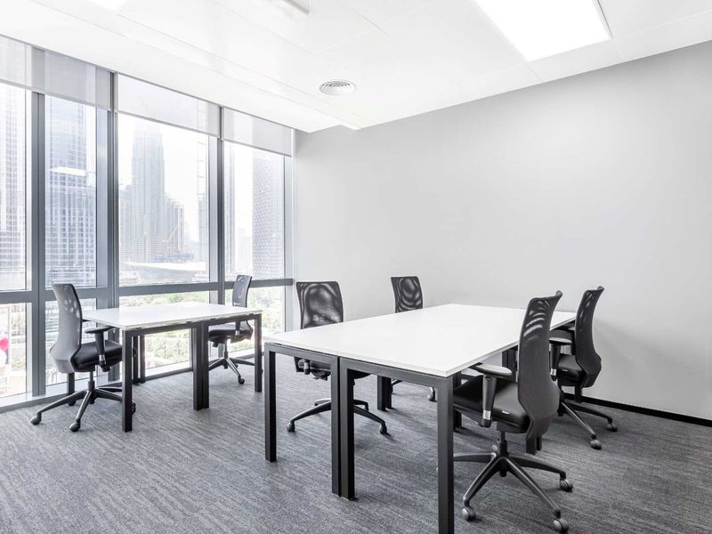 Private office space for 3 persons in Regus Uni Park - Photo 1