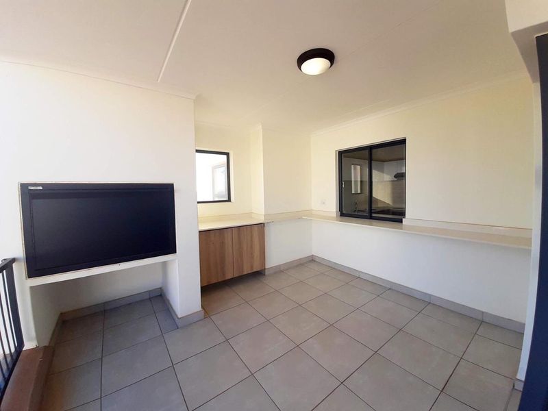 Modern 3 bedroom to let - Photo 10