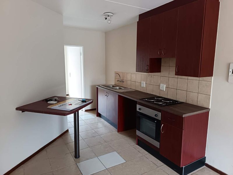 Ground Floor Apartment to Rent in Theresapark Estate | R5 300 - Photo 4