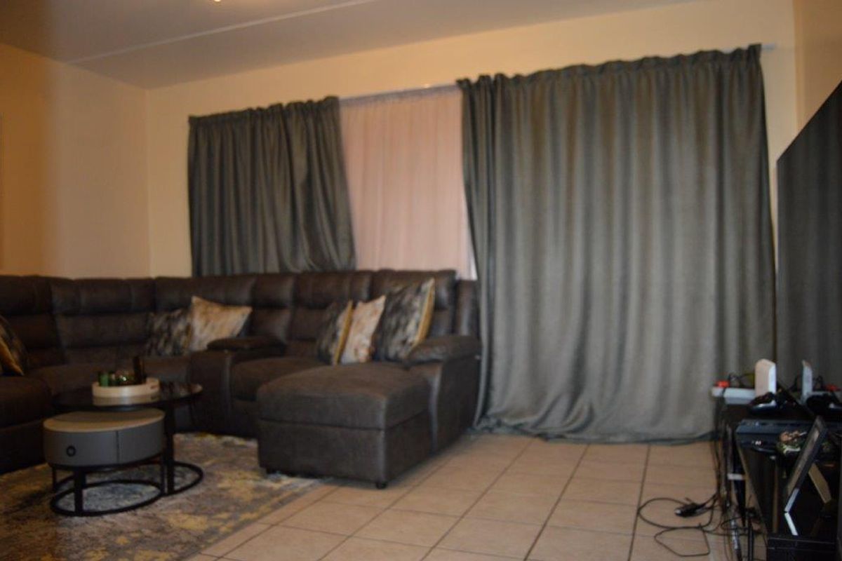 Welcome to Your Best Life at Birchleigh Boulevard Estate - Photo 5