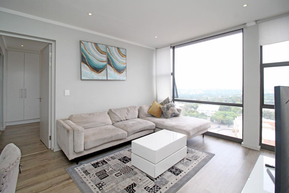 A GORGEOUS TWO BEDROOM UNFURNISHED APARTMENT - Photo 3