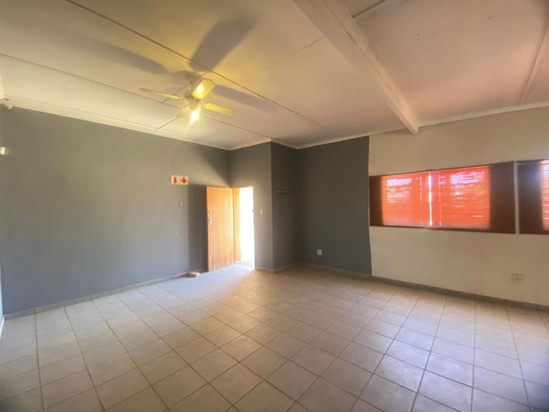 Beautiful home for sale - Photo 4