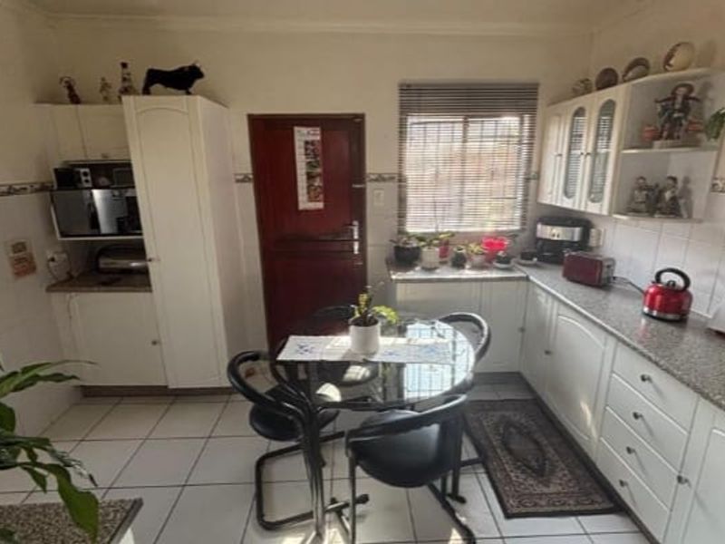 3 Bedroom House for Sale in Winchester Hills - Photo 7