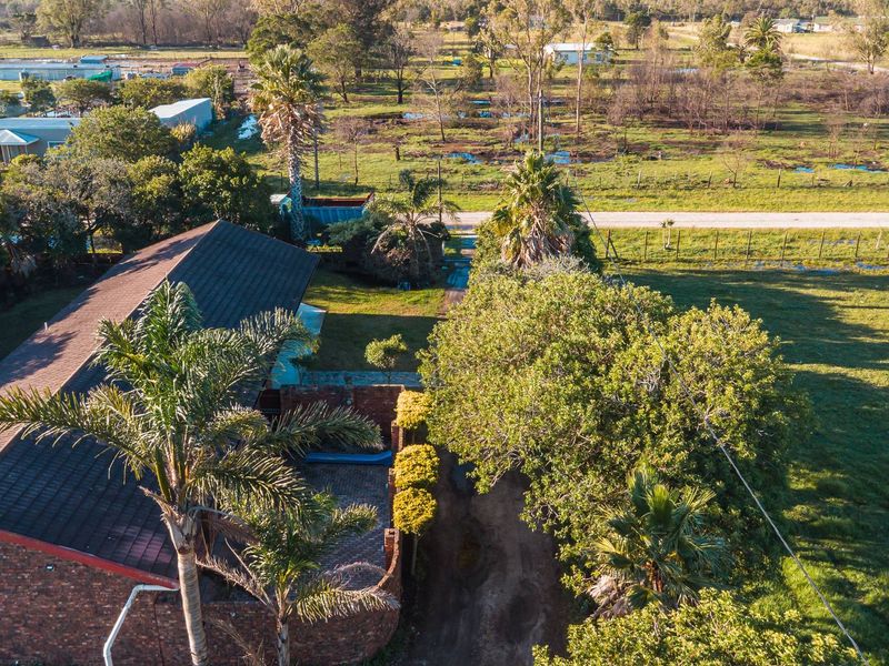 Rare Income-Generating Lifestyle Smallholding:2 Homes & Business Potential – Rendallton, Near Gqeberha - Photo 3
