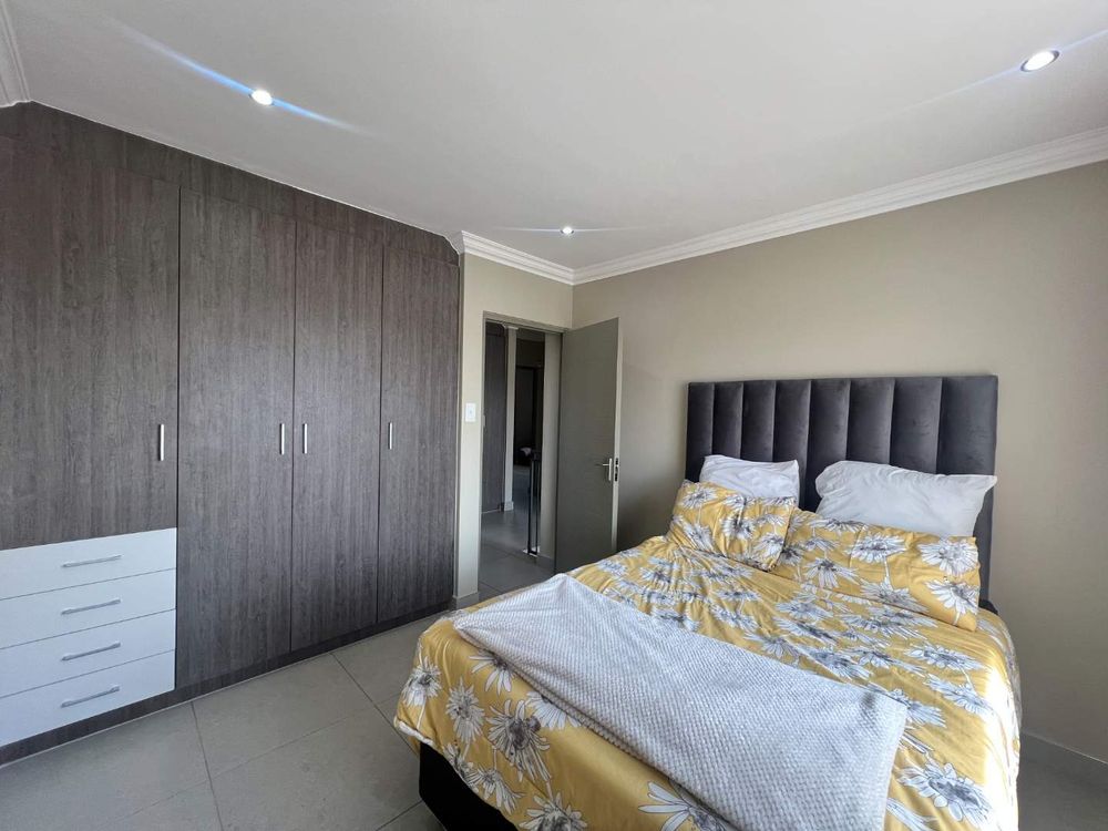 Guest bedroom 1
