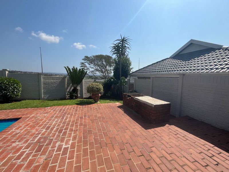 Hendra - Sunningdale 3 Bedroom simplex for Sale - Photo 3