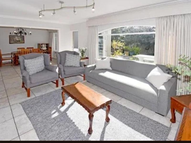 3 Bedroom immaculately renovated townhouse in Borrowdale drive - Photo 2
